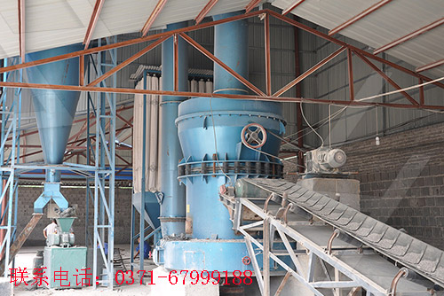 200目石灰石磨粉機(jī)生產(chǎn)線現(xiàn)場