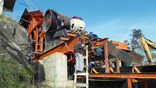 鄂式破碎機(jī)生產(chǎn)線現(xiàn)場(chǎng)