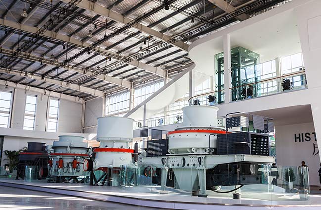 破碎機直銷廠家：黎明重工